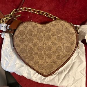 NWT Coach CE726 Heart Crossbody Bag In Signature Coated Canvas